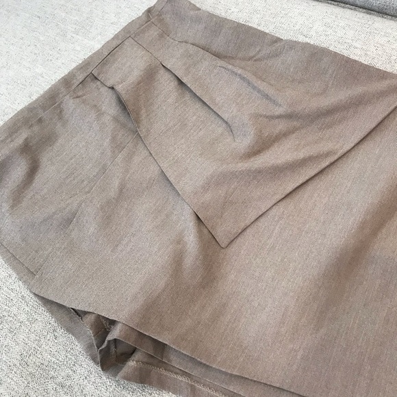 Hayden LA Designer Skort - Picture 2 of 7